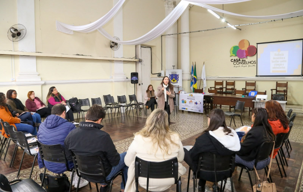 Prefeitura inicia capacitação de equipes da Assistência Social sobre violência contra crianças e adolescentes