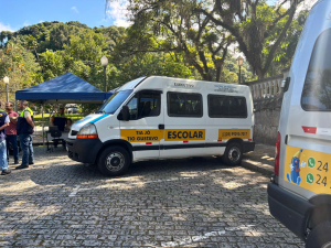 Prefeitura e PRF promovem ação para a segurança no transporte escolar de crianças e adolescentes