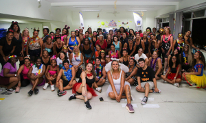 Agita Folia e Projeto Conviver promovem atividades de saúde e bem-estar para idosos durante o Carnaval