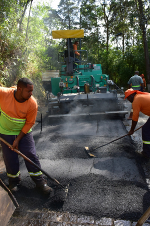 Mais de 130 localidades com nova pavimentação