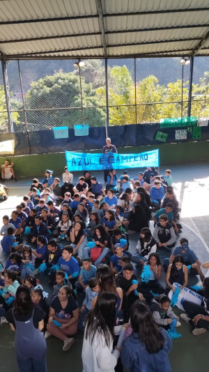 Gincana temática mobiliza alunos contra o bullying na Escola Municipal Doutor Paula Buarque