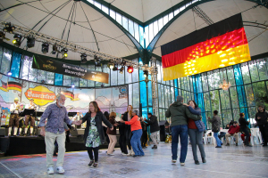 Palácio de Cristal recebe baile da Geração Prateada