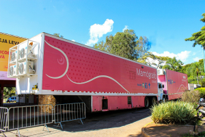 Petrópolis recebe o Caminhão da Saúde para exames de mamografia, ultrassonografia e tomografia computadorizada