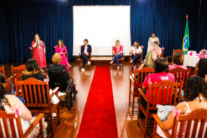 Outubro Rosa: simpósio sobre cuidados paliativos abre programação