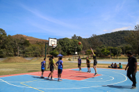 Jeups têm competições de pump track, skate e basquete 3x3 nesta semana em Petrópolis