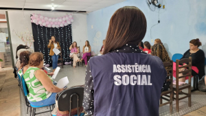 Prefeitura promove palestra sobre empreendedorismo para mulheres atendidas pelo Cras