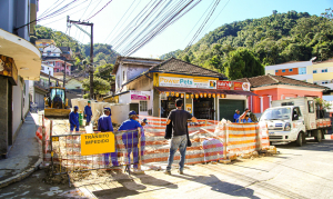 Prefeitura realiza obra de drenagem na Castelânea