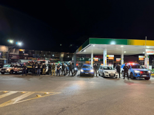 Operação Praça do Bem fiscaliza bares e apreende motocicletas no distrito da Posse