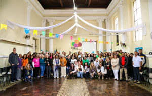Prefeitura de Petrópolis oferece apoio e acolhimento em encontro de cuidadores