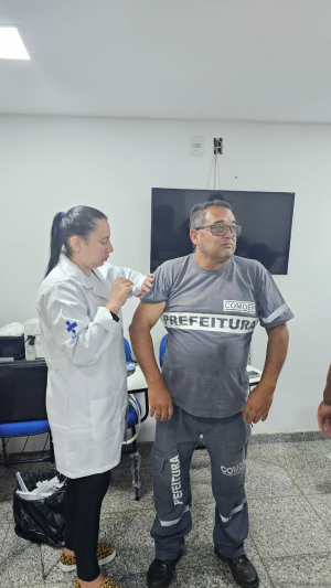 Vacinação de funcionários da Comdep tem aplicação de doses na Posse e no Duarte da Silveira
