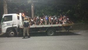 Fiscalização conjunta apreende motos barulhentas e com outros irregularidades no Centro de Petrópolis