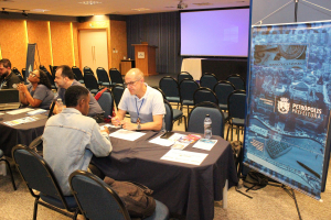 Prefeitura participa de feira inclusão profissional e assina parceria para cursos de tecnologia para PcDs com a Biomob