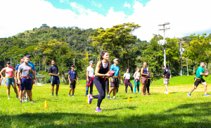 Prefeitura fecha parceria com NFL Brasil para levar flag football às escolas municipais