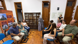 Prefeitura premia alunas vencedoras do concurso "Roteiro dos Sonhos"