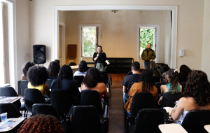 Estudantes de Petrópolis participam de aulão preparatório gratuito para o Enem