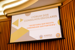Prefeitura realiza 1º Fórum dos Conselhos Escolares para atualização do Referencial Disciplinar