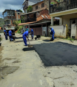 Prefeitura intensifica ações de manutenção viária em todo município