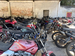 CPTrans e forças de segurança promovem ato de destruição de escapamentos irregulares de motos barulhentas