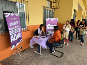 Secretaria da Mulher realiza ação de cadastramento de currículos no Terminal do Centro