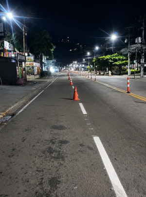 CPTrans faz novas demarcações viárias em Itaipava durante obras da Ponte do Arranha-Céu