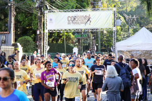 Corrida do Trabalhador reúne mais de 1,2 mil atletas no Centro Histórico de Petrópolis