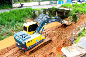 Prefeitura realiza duas obras de contenção no Duarte da Silveira
