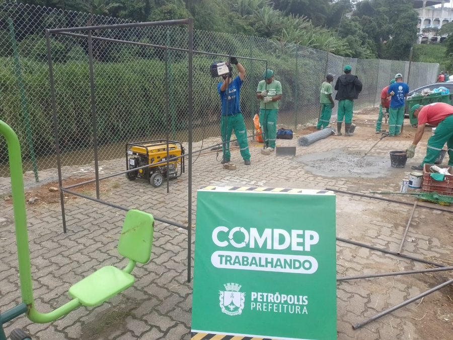 Prefeitura intensifica cuidados com a cidade: mais de 120 ruas receberam os serviços da Comdep esta semana