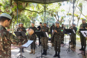 Dia do Exército Brasileiro é comemorado com apresentação da Banda do 32º BIL Mth na Praça da Liberdade
