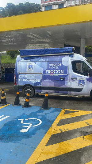 Procon fiscaliza os postos de combustíveis de Petrópolis