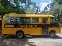 Prefeitura recebe novo ônibus escolar para a rede municipal de ensino
