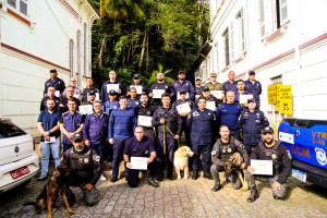 Guarda Civil encerra aulas do curso de Condução de Cães de Polícia