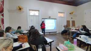 Secretaria de Educação oferece minicurso para qualificar elaboração de relatórios na Educação Infantil