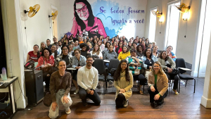 Cozinheiras da rede municipal de Petrópolis participam de capacitação sobre alimentação escolar